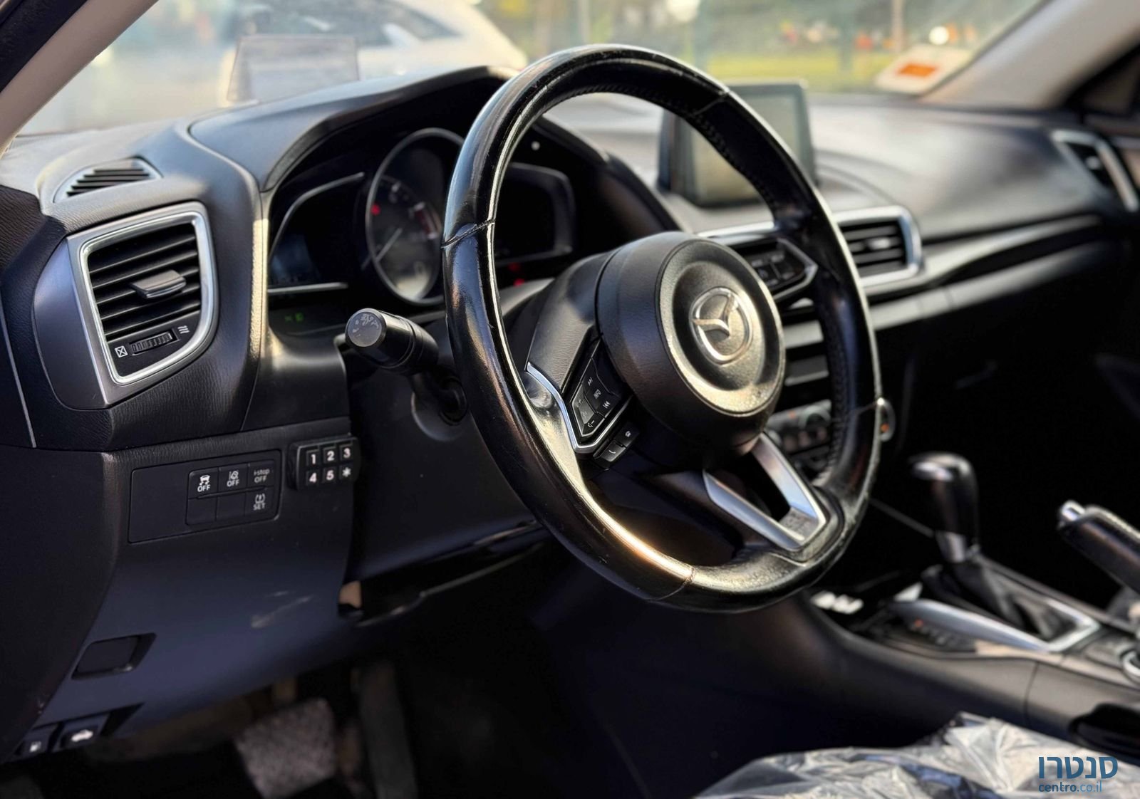 2018' Mazda 3 מאזדה photo #5