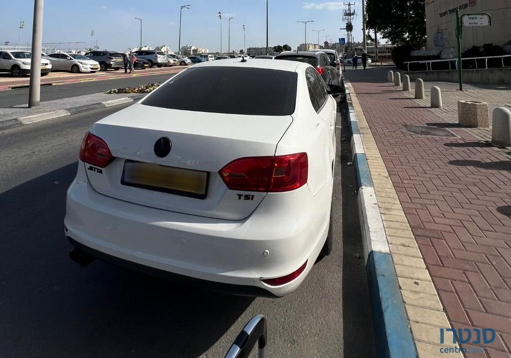 2011' Volkswagen Jetta פולקסווגן ג'טה photo #4