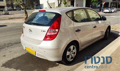 2010' Hyundai I30 i30 יונדאי photo #2