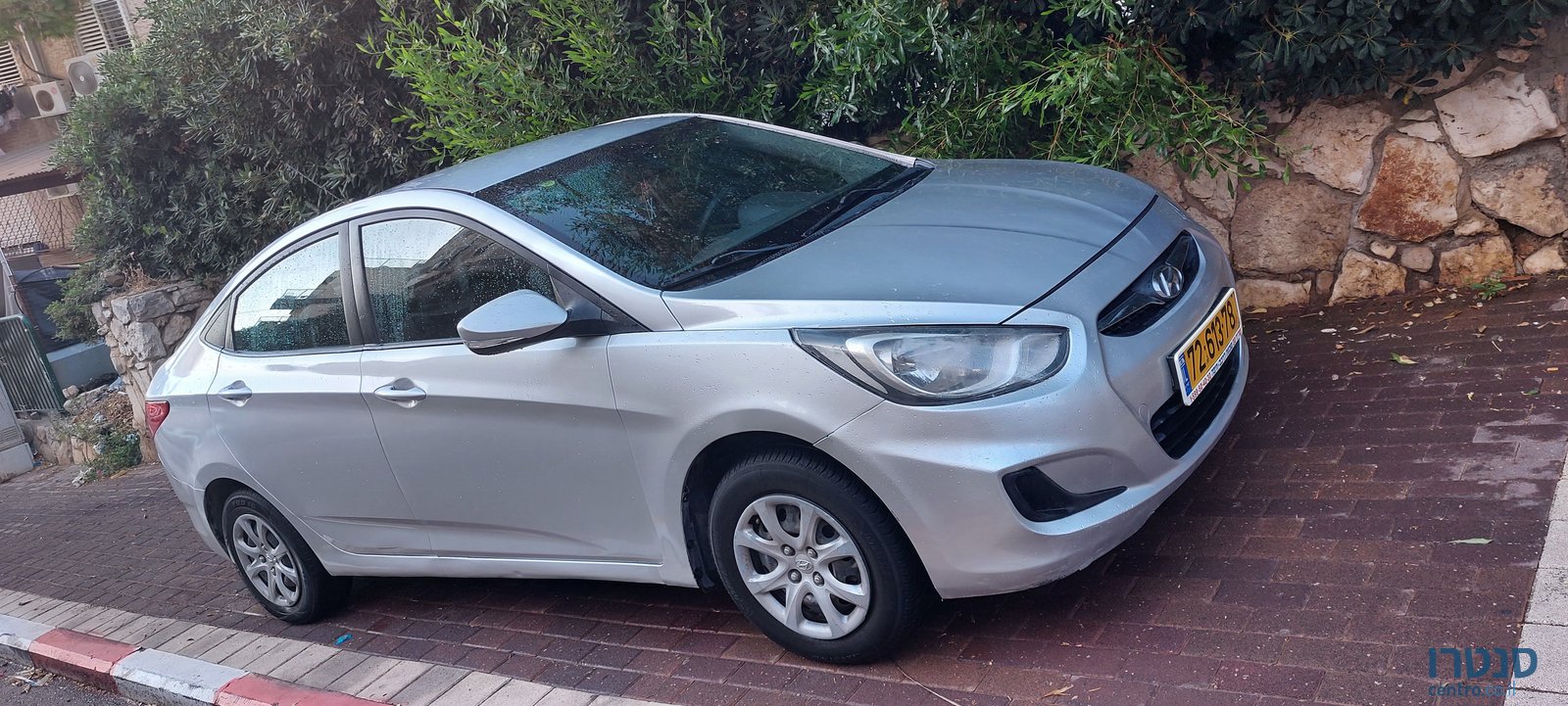 2012' Hyundai i25 יונדאי photo #1