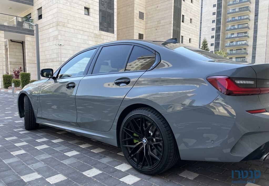 2022' BMW 3 Series ב.מ.וו סדרה 3 photo #3