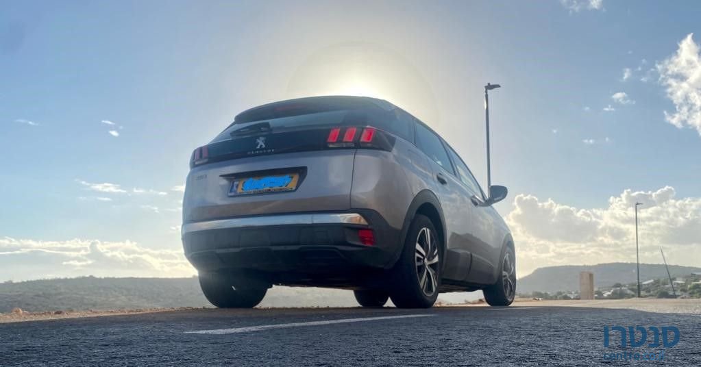 2017' Peugeot 3008 פיג'ו photo #1