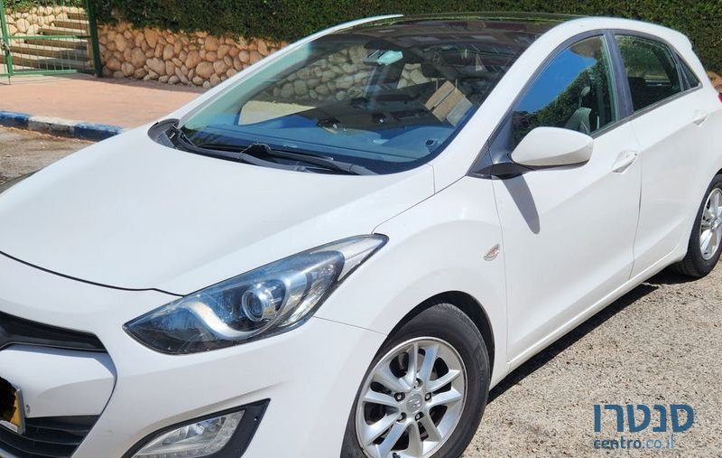 2014' Hyundai i30 יונדאי photo #2