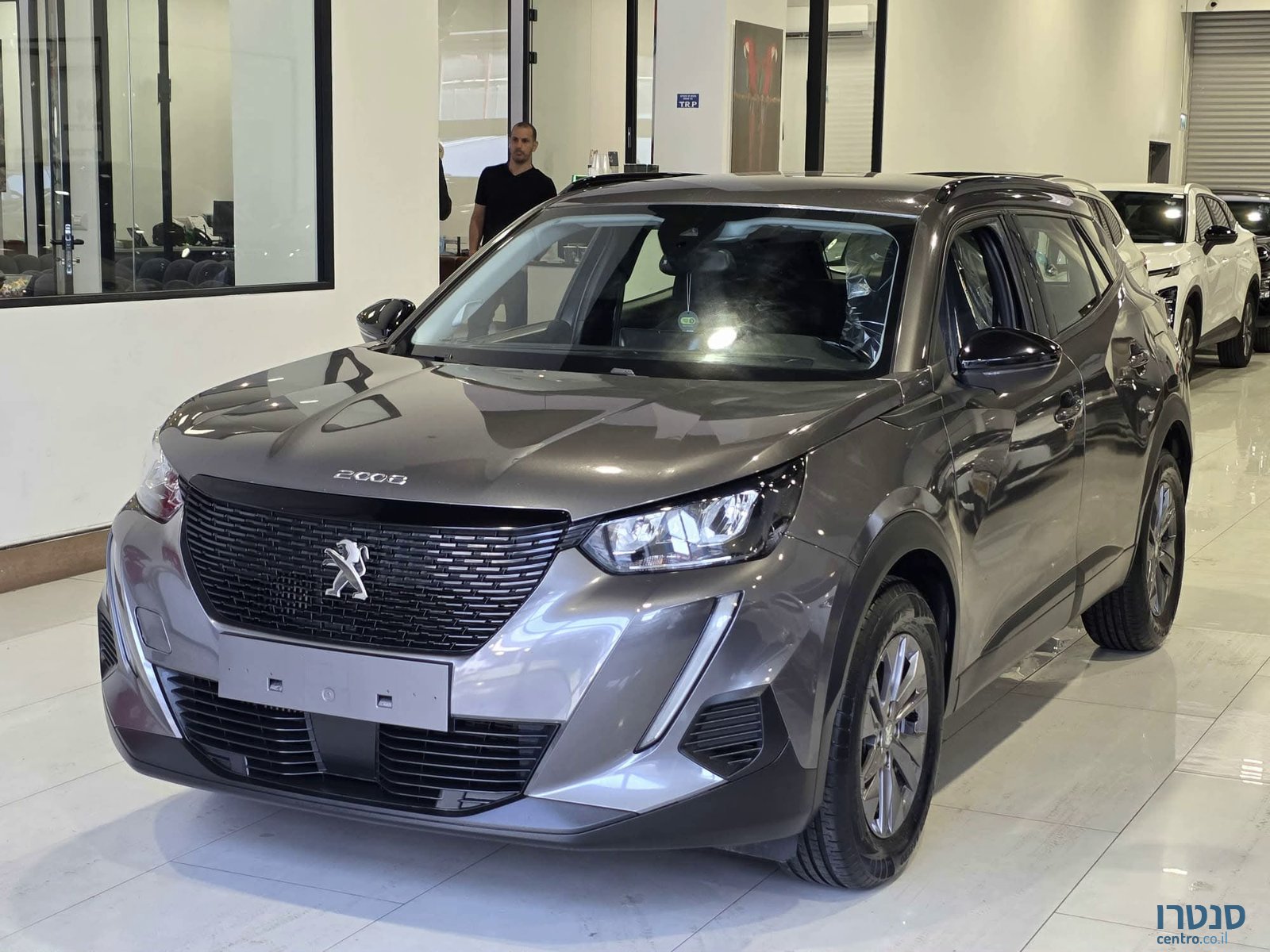 2022' Peugeot 2008 photo #1