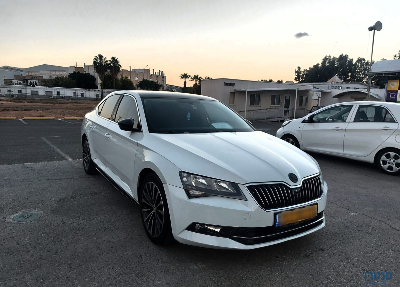 2016' Skoda Superb סקודה סופרב photo #1