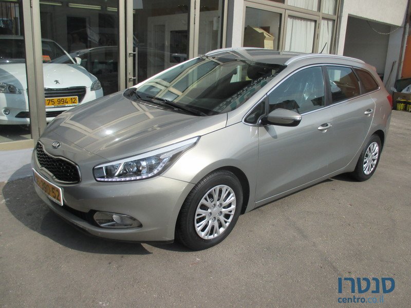 2013' Kia Ceed photo #1