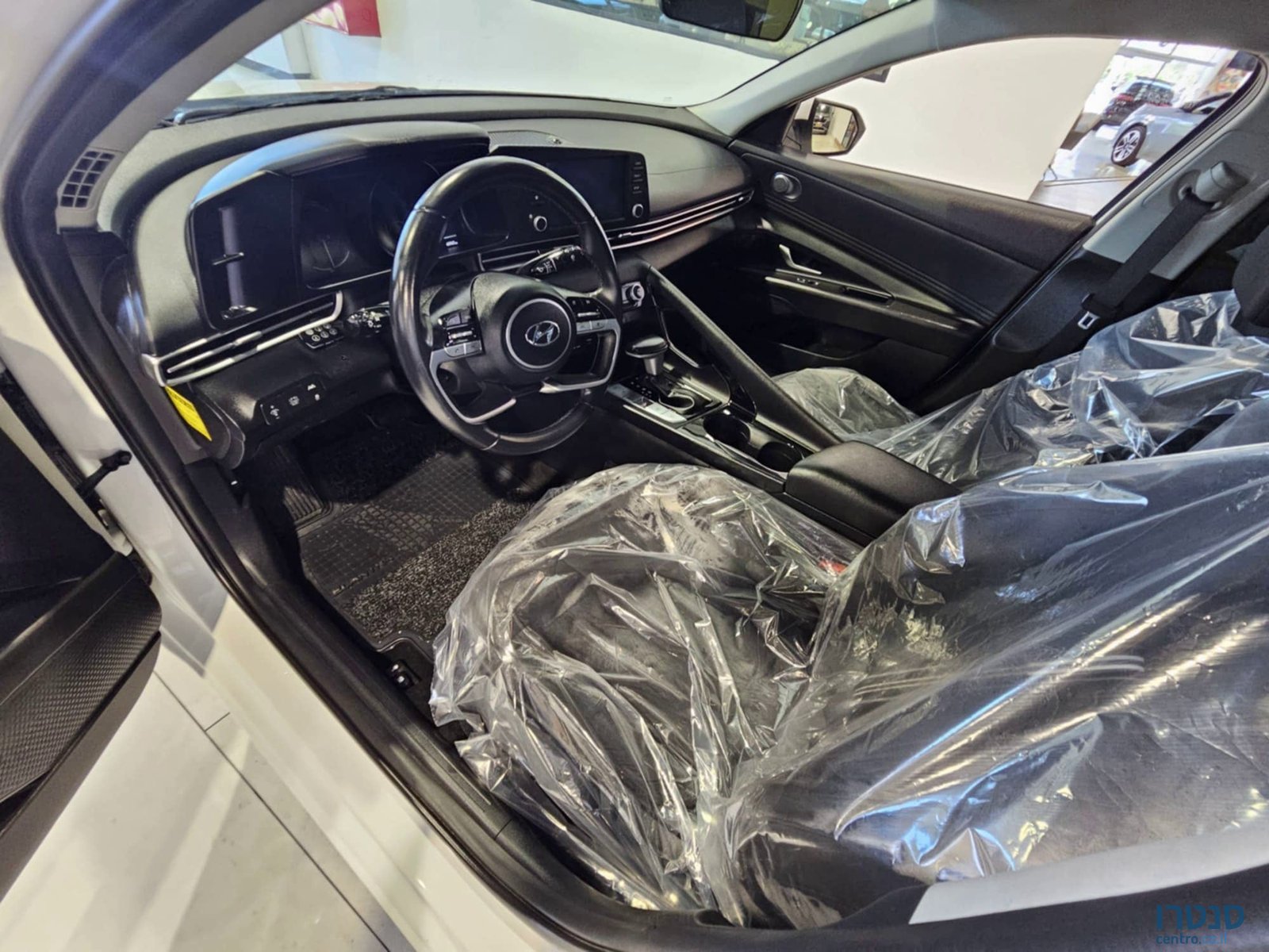 2023' Hyundai Elantra photo #5