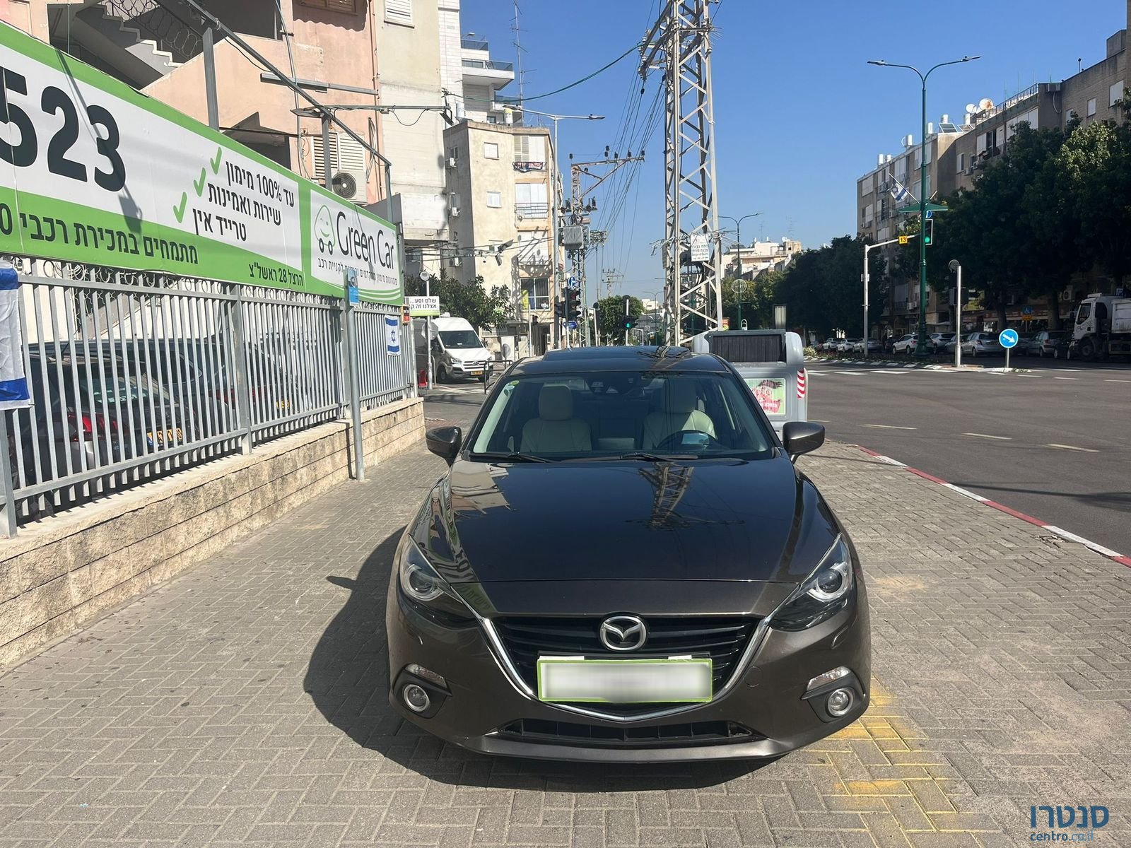 2017' Mazda 3 photo #5