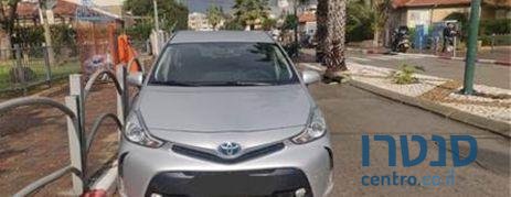 2015' Toyota Prius טויוטה פריוס photo #4