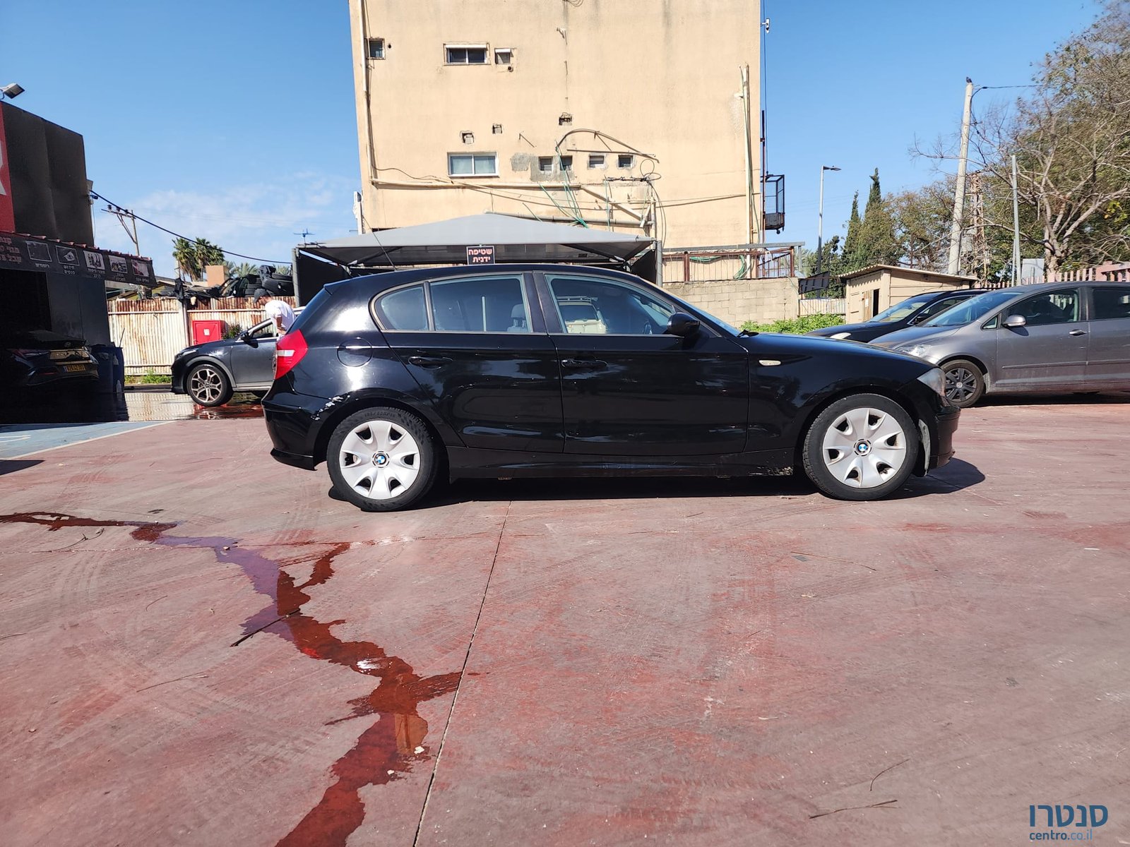 2009' BMW 118 photo #6