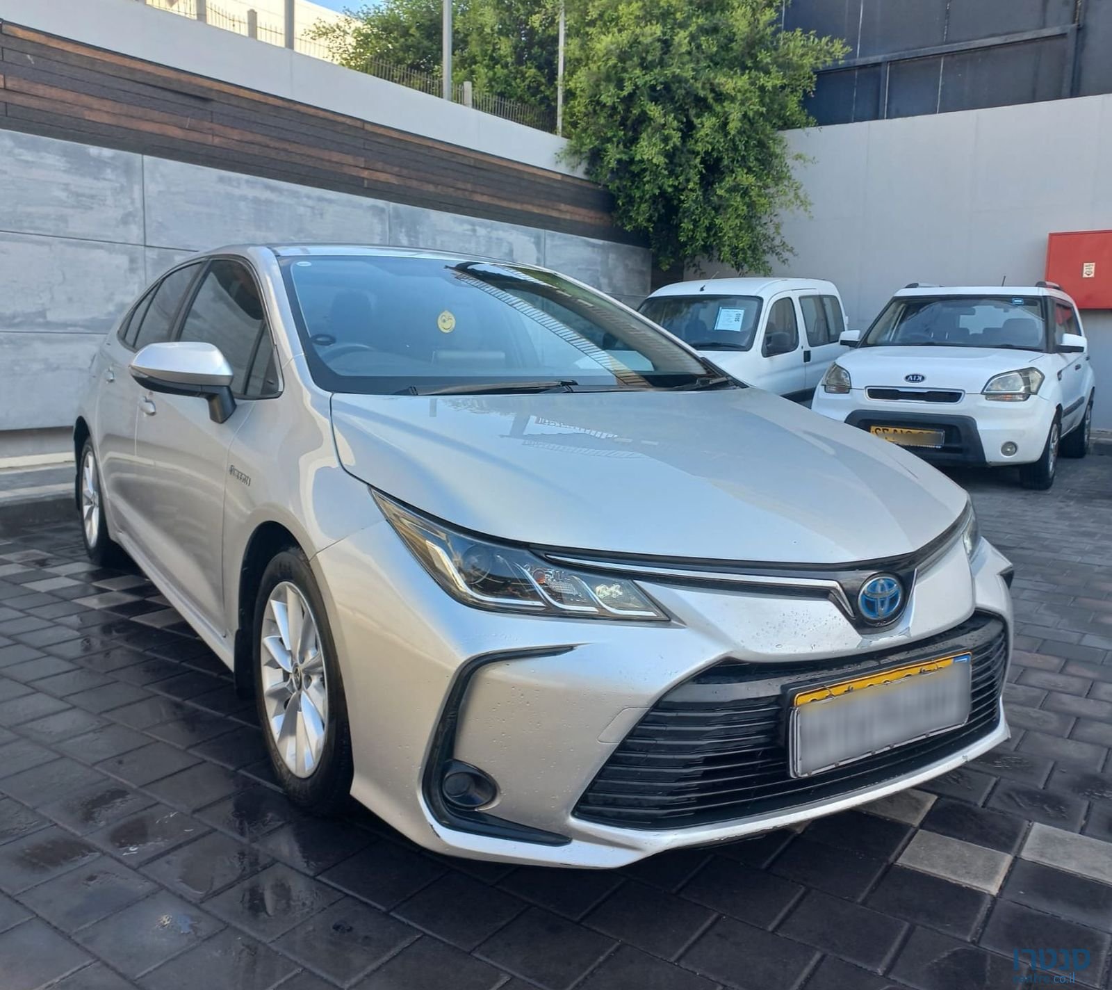 2021' Toyota Corolla טויוטה קורולה photo #2