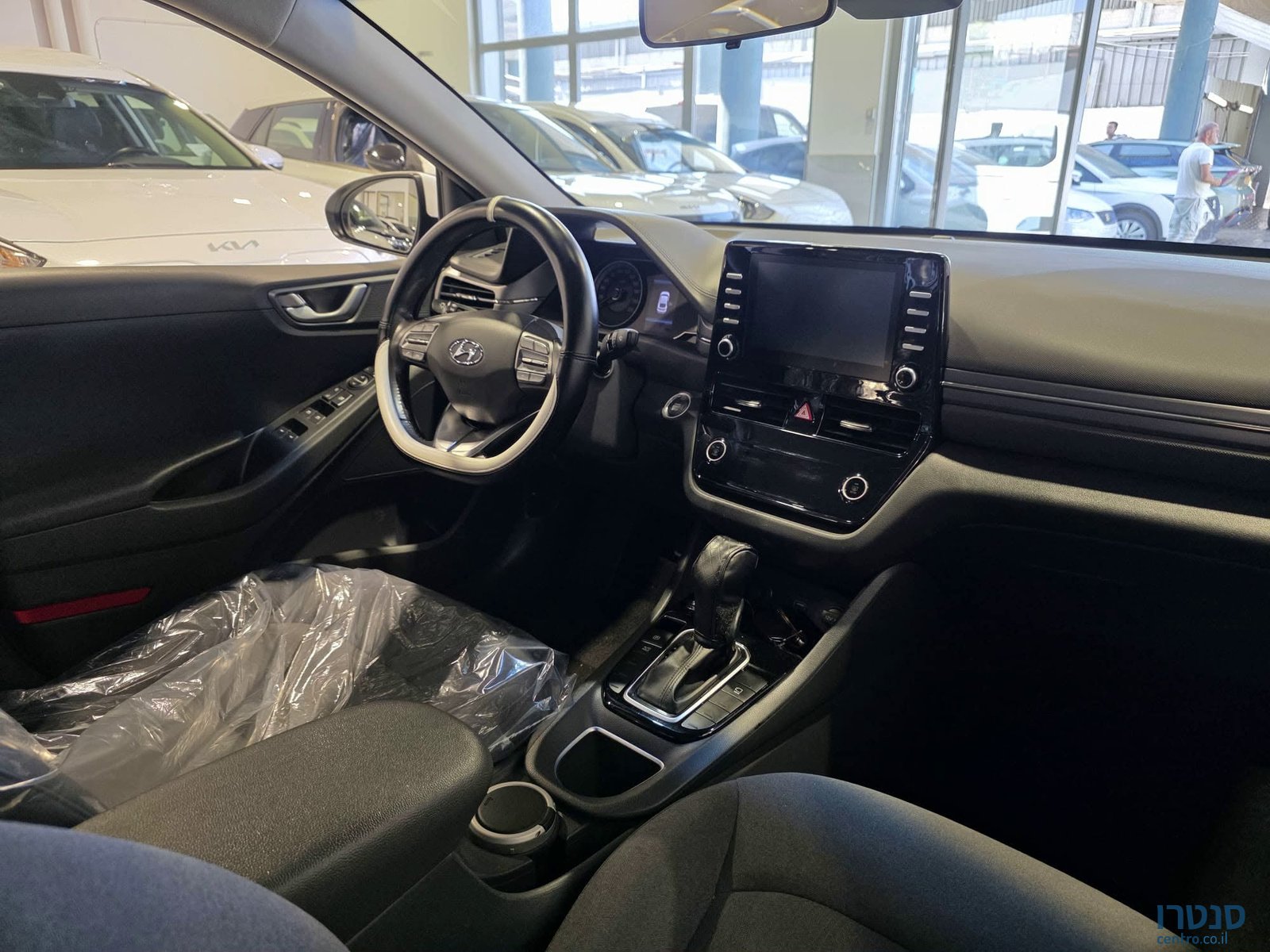 2019' Hyundai Ioniq photo #5