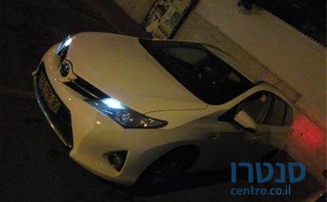 2014' Toyota Auris טויוטה אוריס photo #2