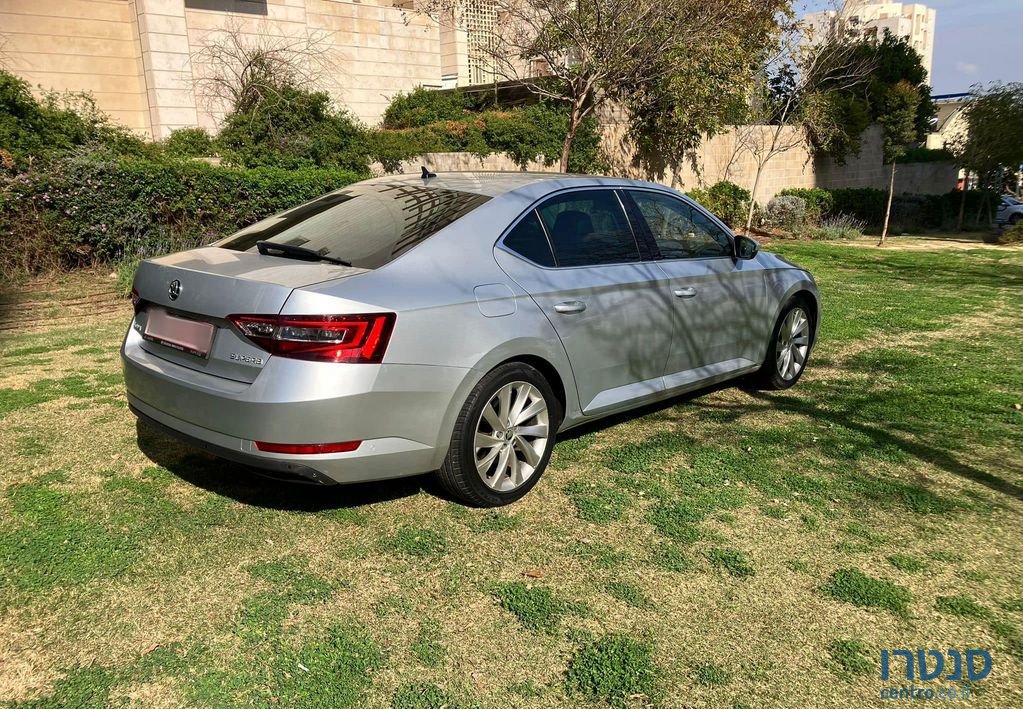 2018' Skoda Superb סקודה סופרב photo #4