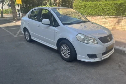 2013' Suzuki SX4 סוזוקי