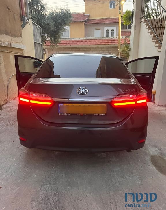 2016' Toyota Corolla טויוטה קורולה photo #2