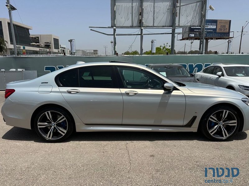 2019' BMW 7 Series ב.מ.וו סדרה 7 photo #2