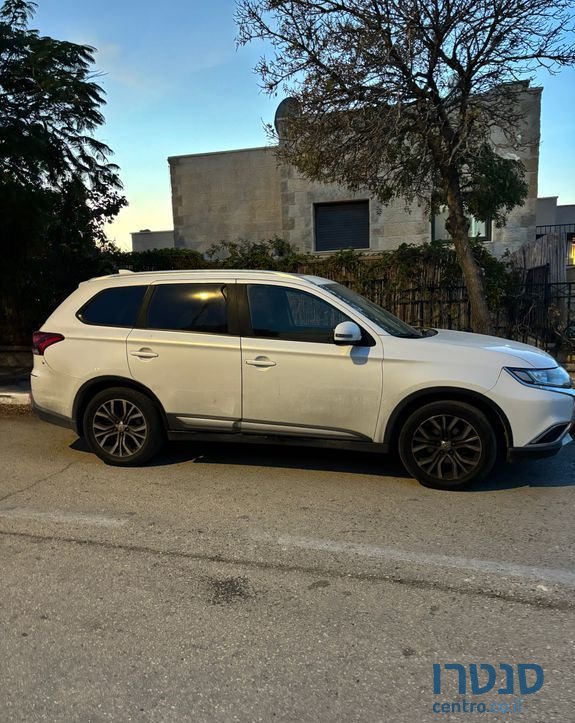 2018' Mitsubishi Outlander מיצובישי אאוטלנדר photo #2