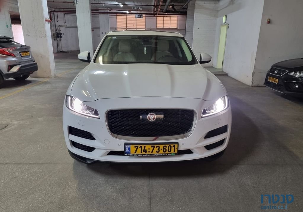 2020' Jaguar F-Pace יגואר photo #1