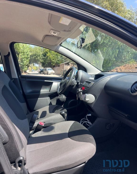 2012' Toyota Aygo טויוטה אייגו photo #5