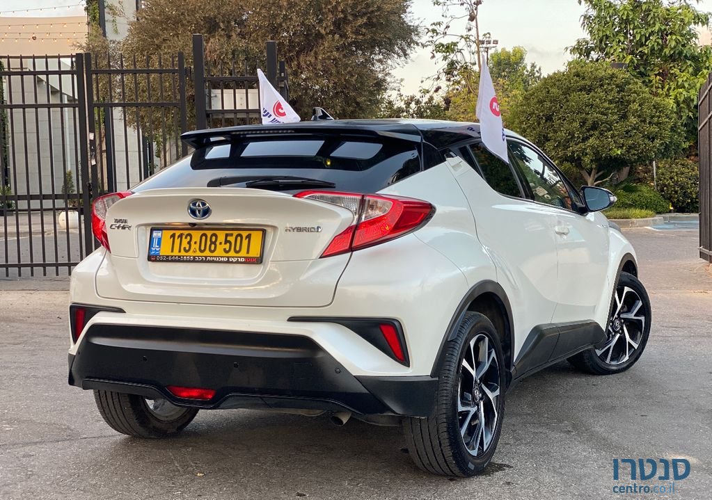 2017' Toyota C-Hr טויוטה photo #2