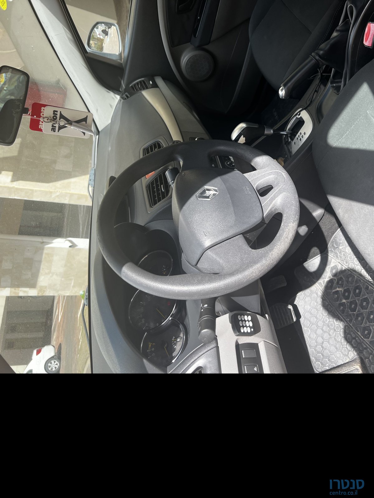 2011' Renault Fluence רנו פלואנס photo #4