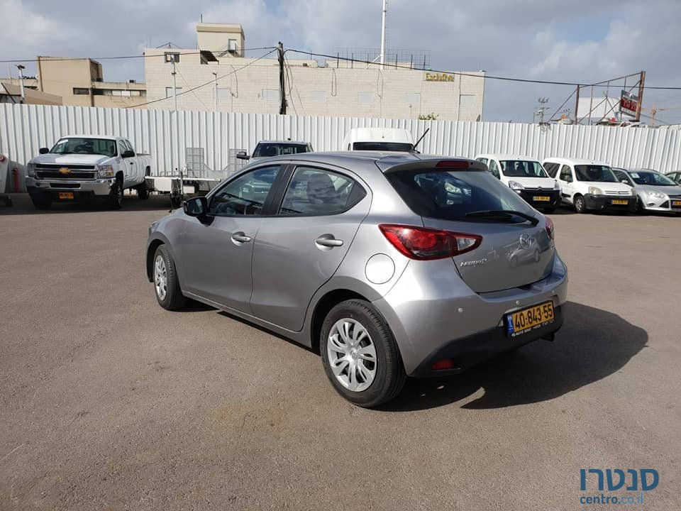 2016' Mazda 2 photo #2