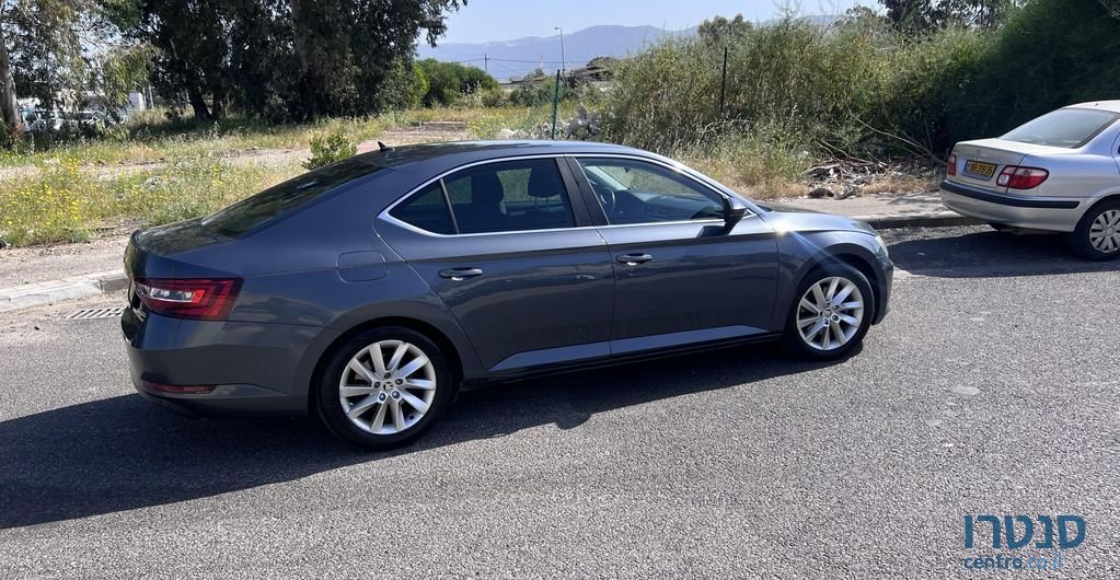 2018' Skoda Superb סקודה סופרב photo #1