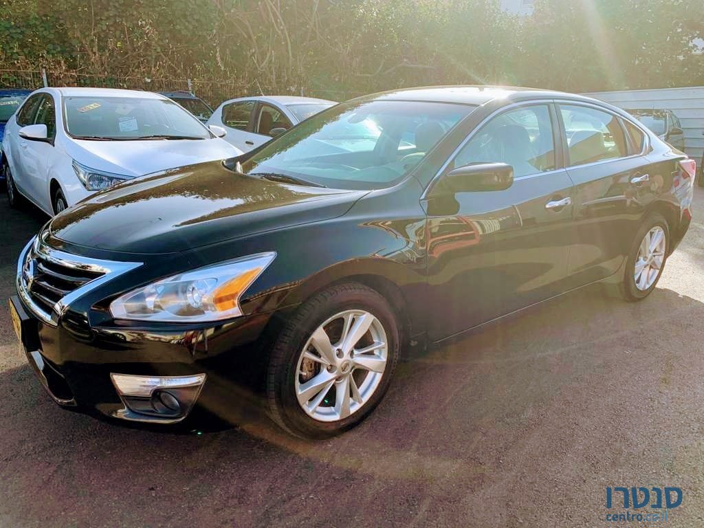 2015' Nissan Altima photo #2