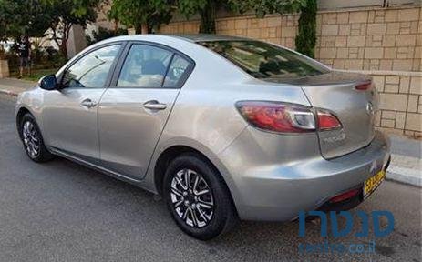 2011' Mazda 3 מאזדה 3 אקטיב photo #1