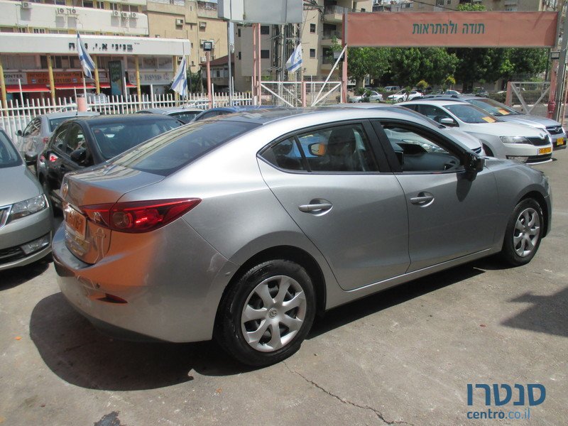 2013' Mazda 3 photo #2