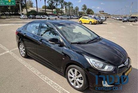 2012' Hyundai i25 i25 יונדאי photo #2