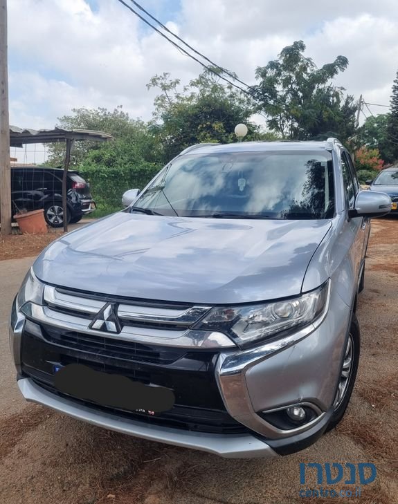 2016' Mitsubishi Outlander מיצובישי אאוטלנדר photo #2