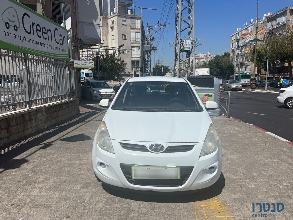 2012' Hyundai i20 photo #2