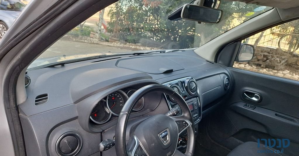 2017' Dacia Lodgy דאצ'יה לודג'י photo #4
