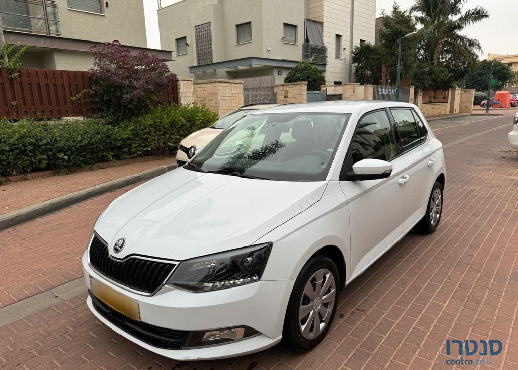 2018' Skoda Fabia סקודה פאביה photo #1
