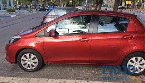 2013' Toyota Yaris טויוטה יאריס photo #3