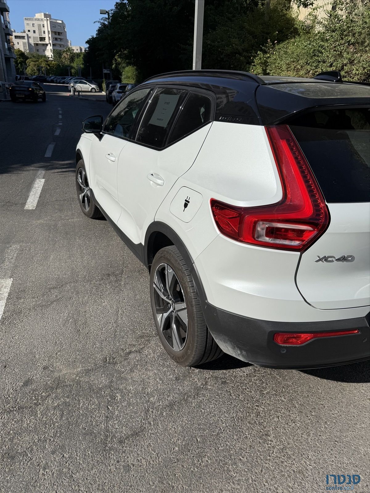 2002' Volvo XC40 וולוו photo #1