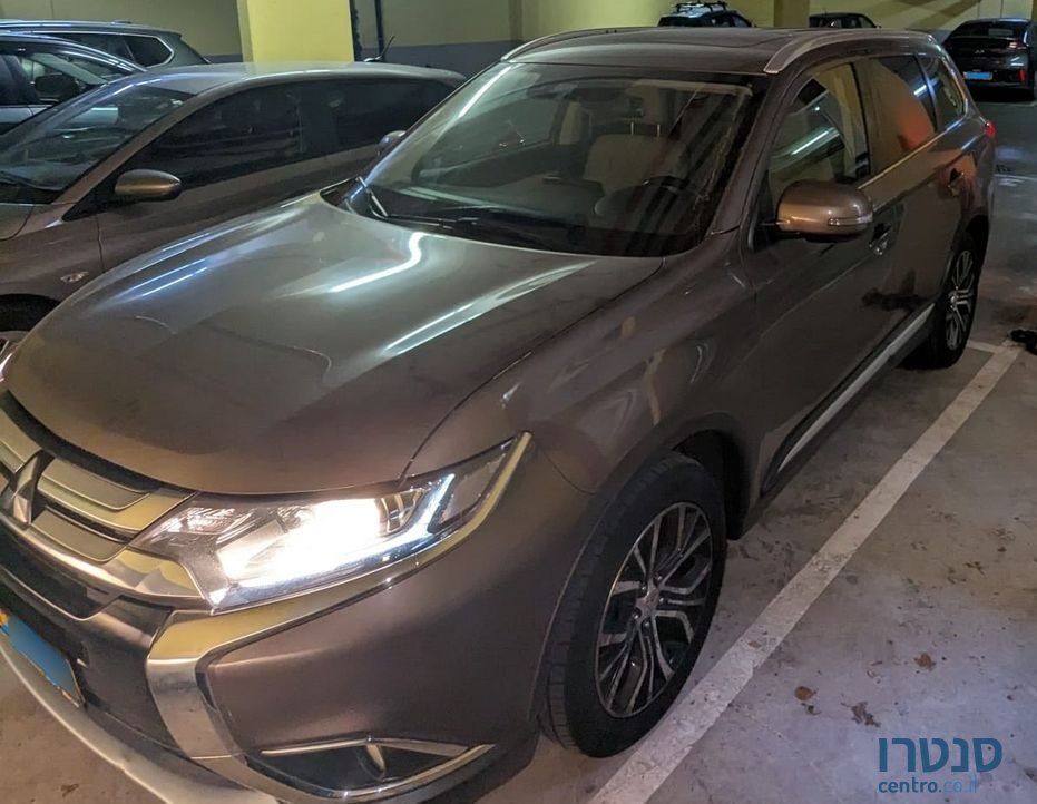 2017' Mitsubishi Outlander מיצובישי אאוטלנדר photo #2