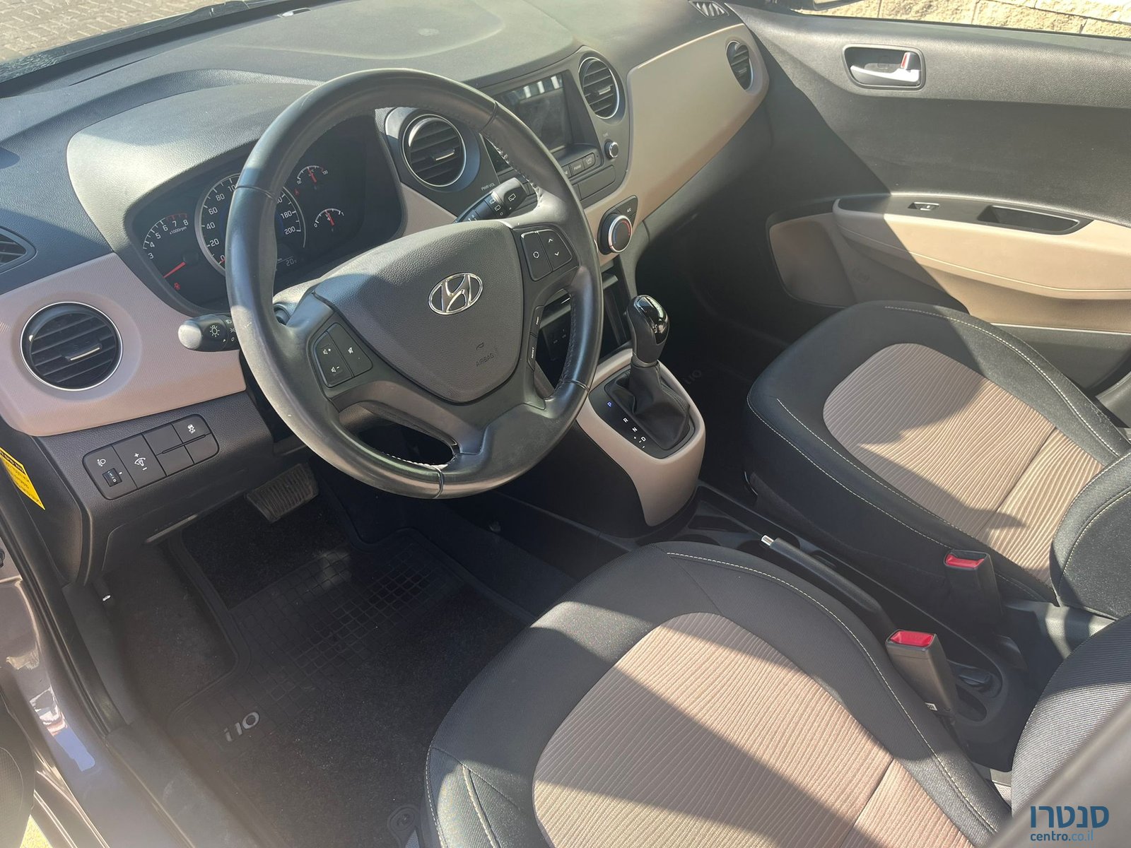 2019' Hyundai i10 photo #2