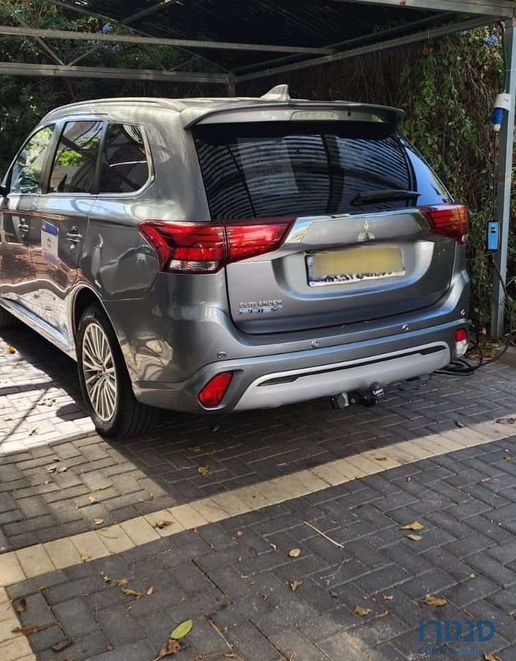 2020' Mitsubishi Outlander מיצובישי אאוטלנדר photo #5