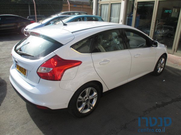 2013' Ford Focus photo #2