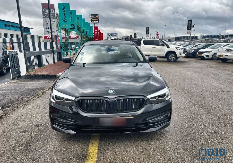 2018' BMW 5 Series ב.מ.וו סדרה 5 photo #2