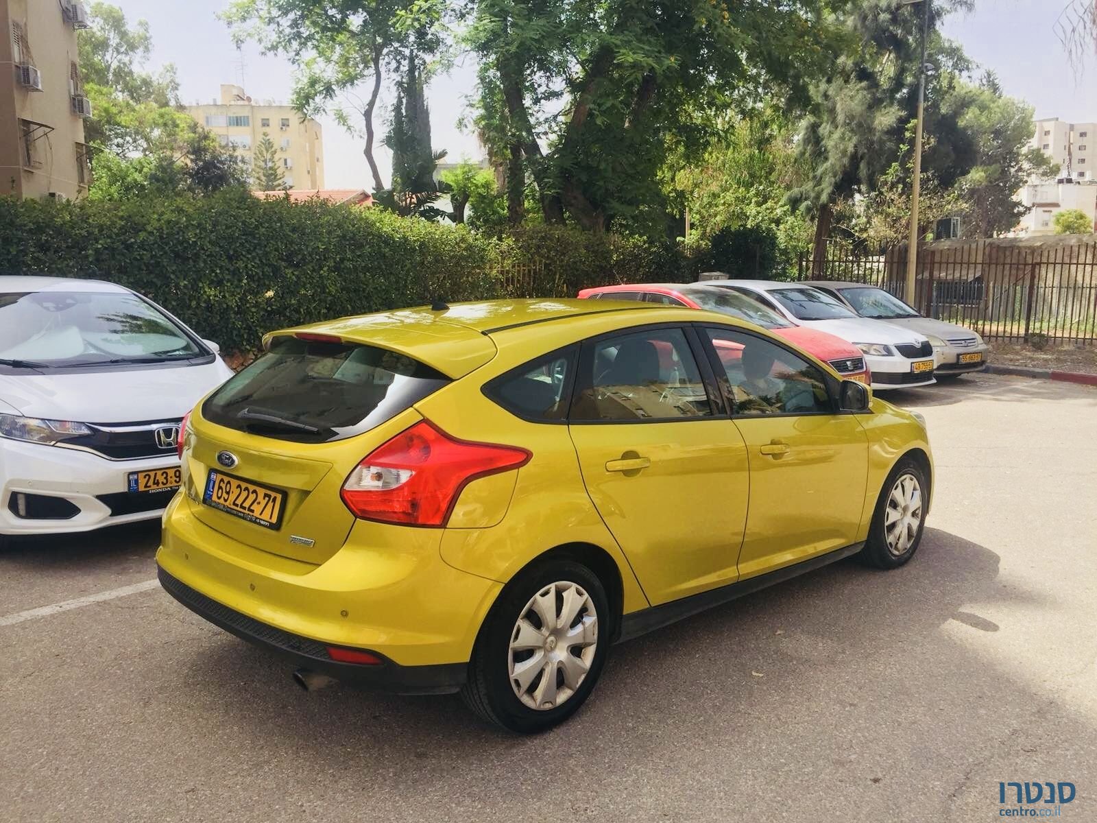 2011' Ford Focus photo #4