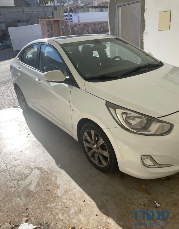 2012' Hyundai i25 יונדאי אקסנט photo #4