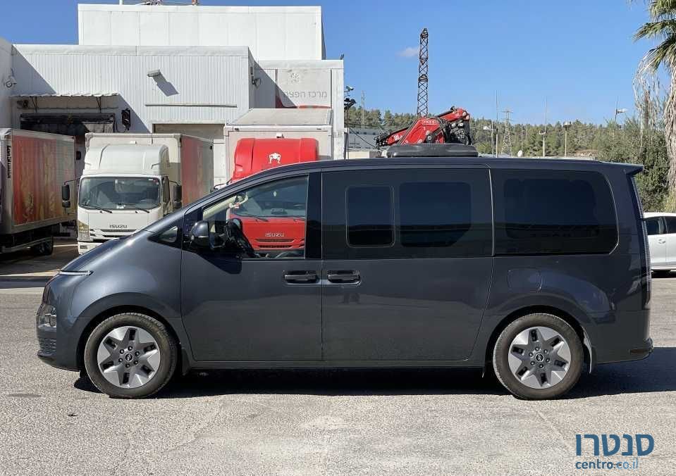 2023' Hyundai Staria יונדאי סטאריה photo #4