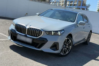 2024' BMW I5 ב מ וו