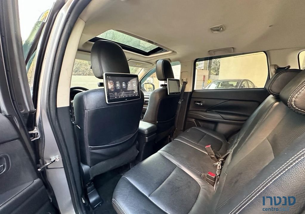 2016' Mitsubishi Outlander מיצובישי אאוטלנדר photo #4