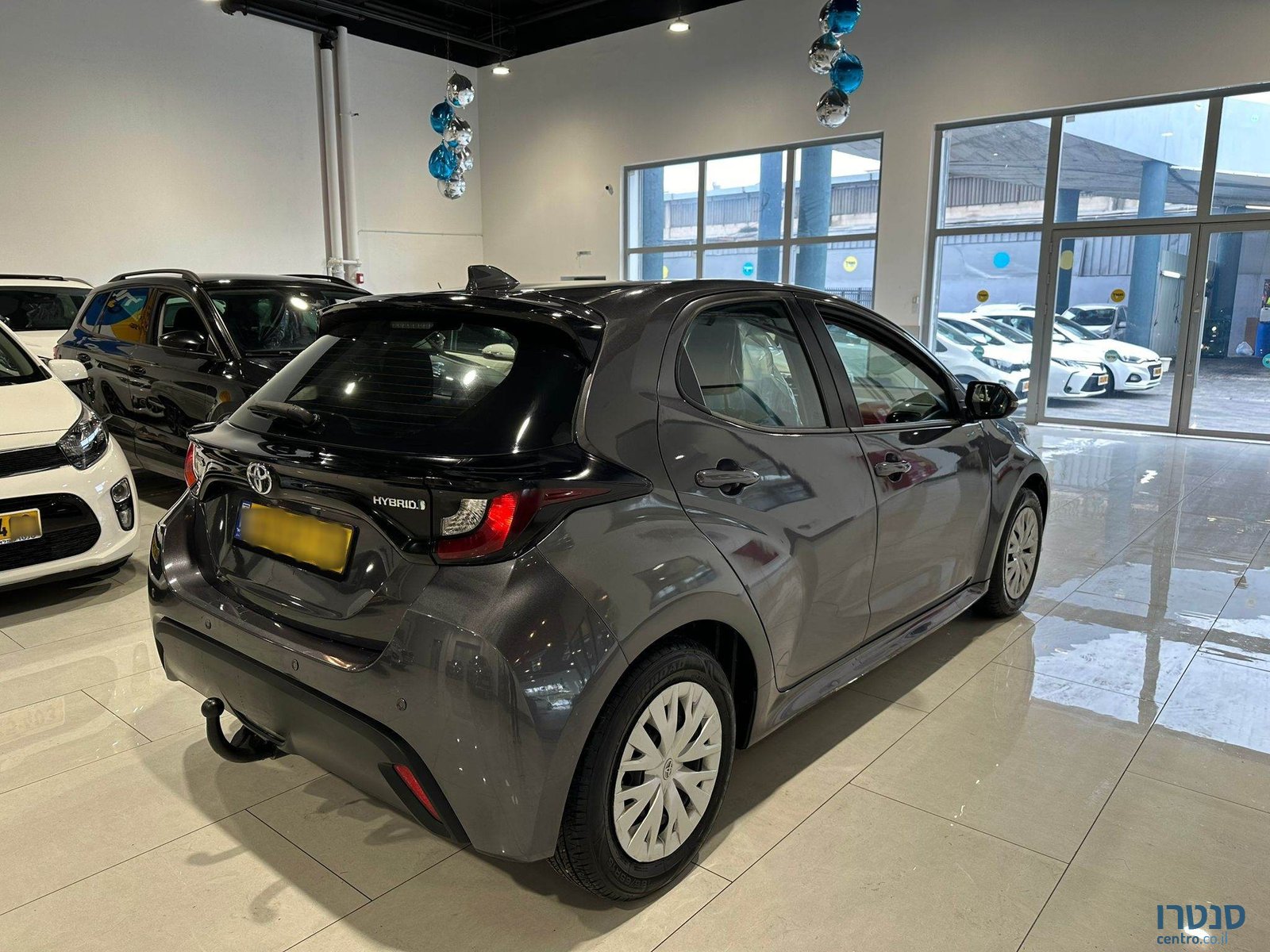 2021' Toyota Yaris photo #3