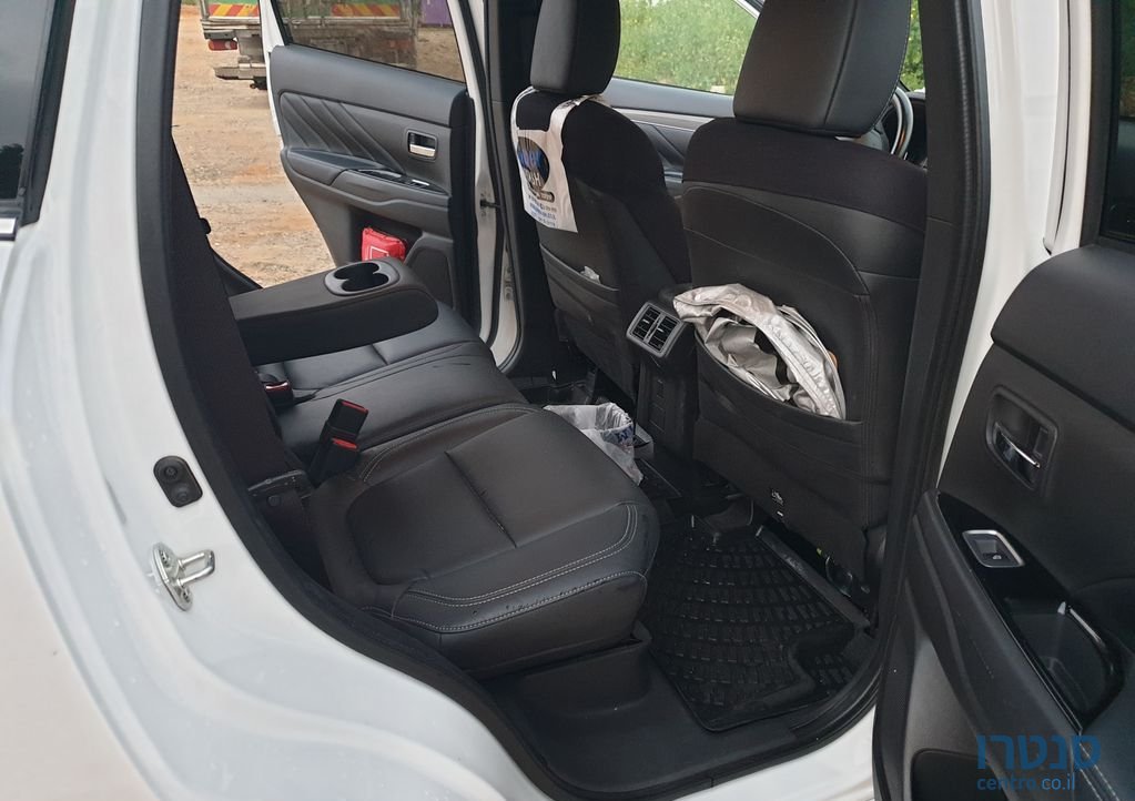 2020' Mitsubishi Outlander מיצובישי אאוטלנדר photo #6